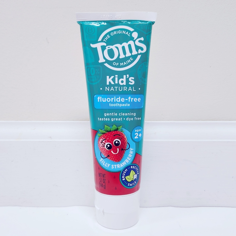 ⭐4/$15 Tom's of Maine Kids Fluoride Free Toothpaste Silly Strawberry